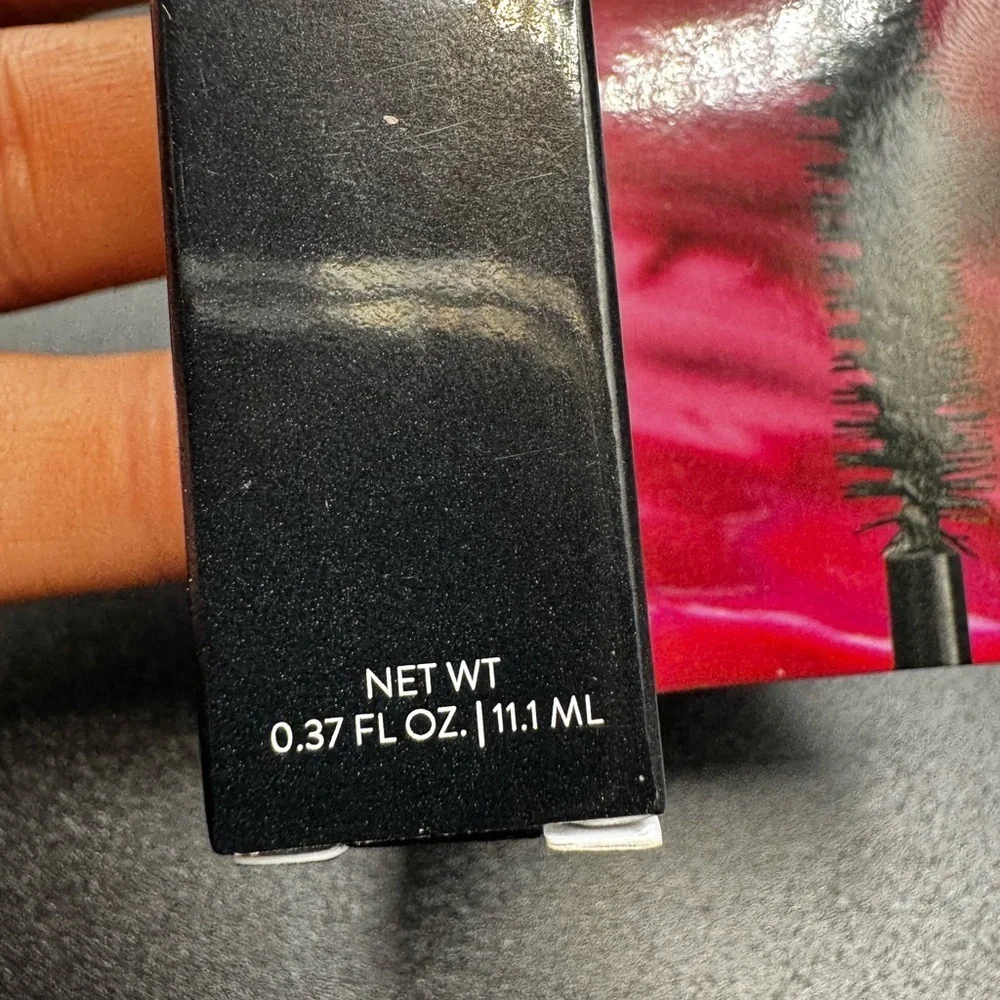 NWT Laura Geller Black Lengthening Mascara